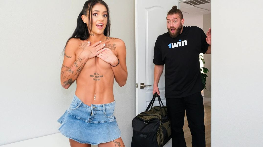 Watch Brazzers...!!! Horny House Sitter Hits The Jackpot,,!!! Ryan Reid, Xander Corvus